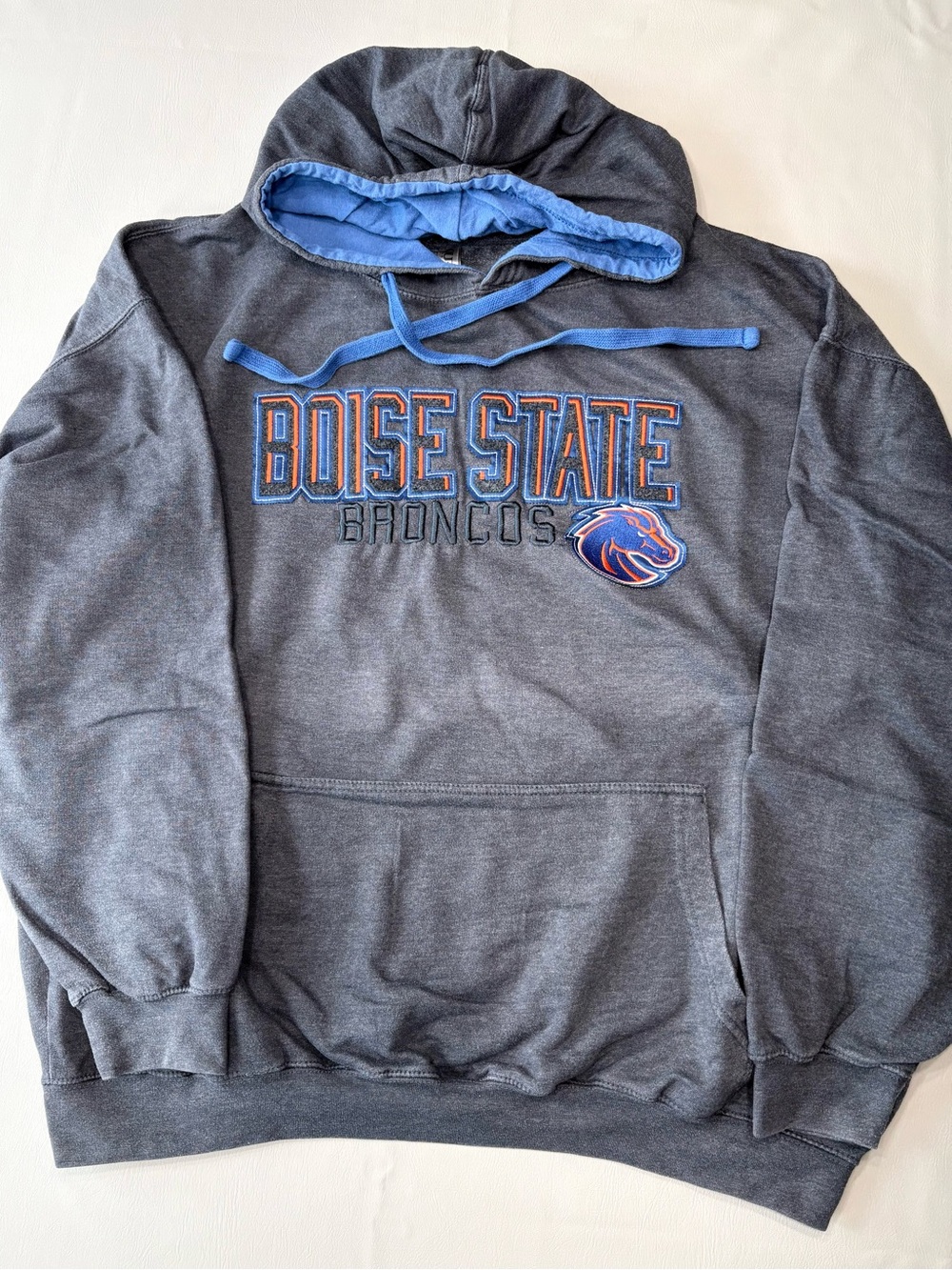 Boise State Broncos Men’s Gray Pullover Hoodie